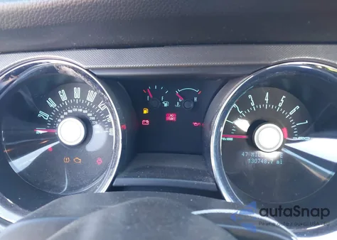 2011 Ford Mustang V6 z USA, uszkodzony, nr VIN 1ZVBP8AM6B5128802